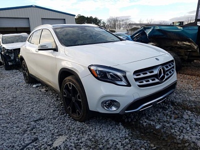 MERCEDES-BENZ GLA 250 2019