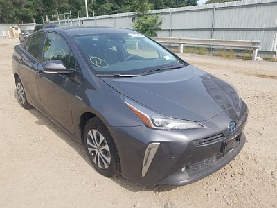 TOYOTA PRIUS 2019