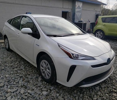 TOYOTA PRIUS SPECIAL EDITION 2021