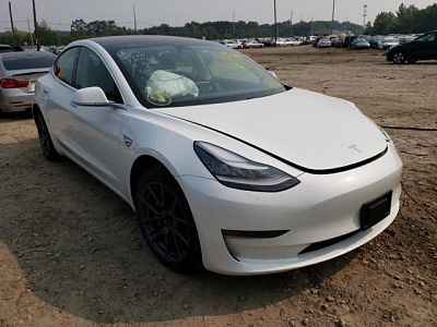 TESLA MODEL 3 2020